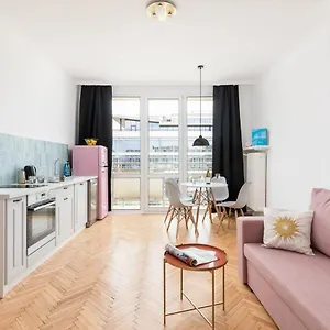 Apartament Rent Like - Aleje Jerozolimskie 11/19, Warszawa